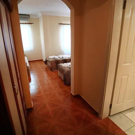 Hotel Parilti